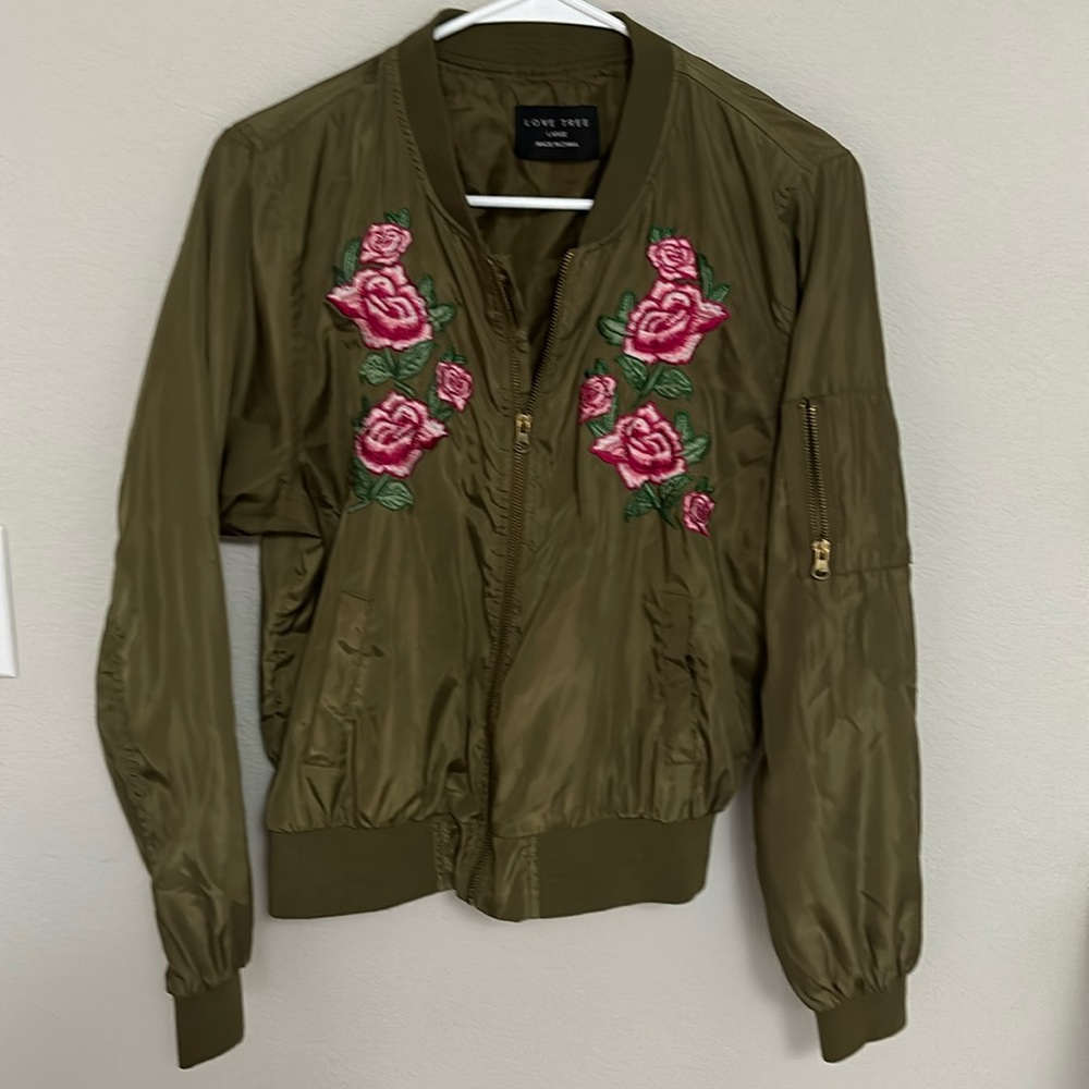 Love Tree green embroidered jacket L